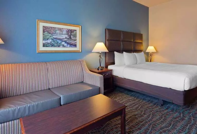 فندق Best Western Holiday Manor