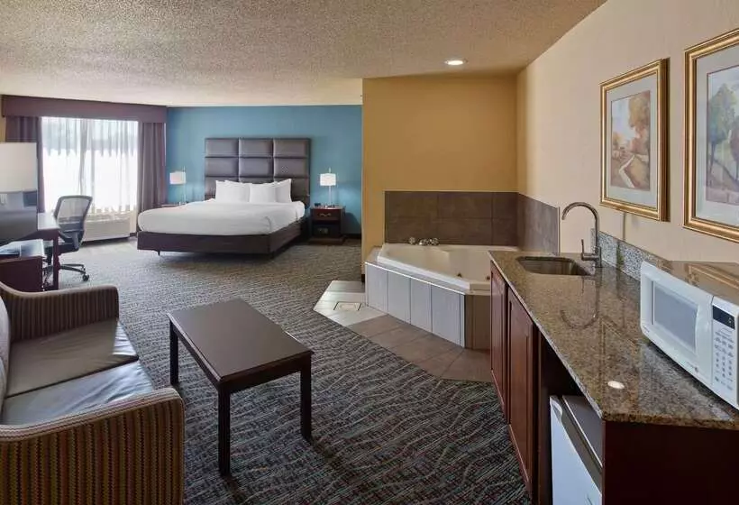 فندق Best Western Holiday Manor