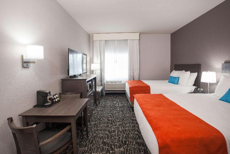 فندق Best Western Holiday Manor