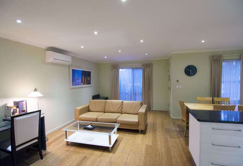 호텔 Best Western Plus Buckingham International