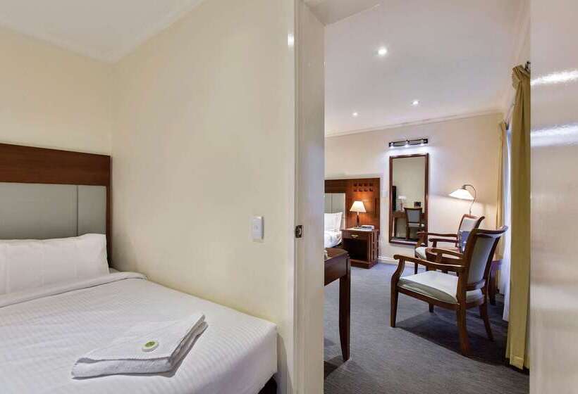 호텔 Best Western Plus Buckingham International