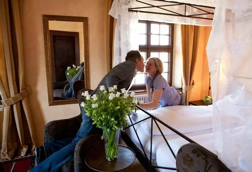 בית מלון כפרי Burg Wernberg