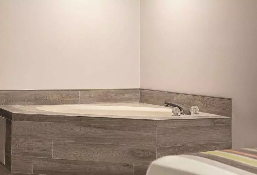 هتل Country Inn & Suites By Radisson, Panama City, Fl