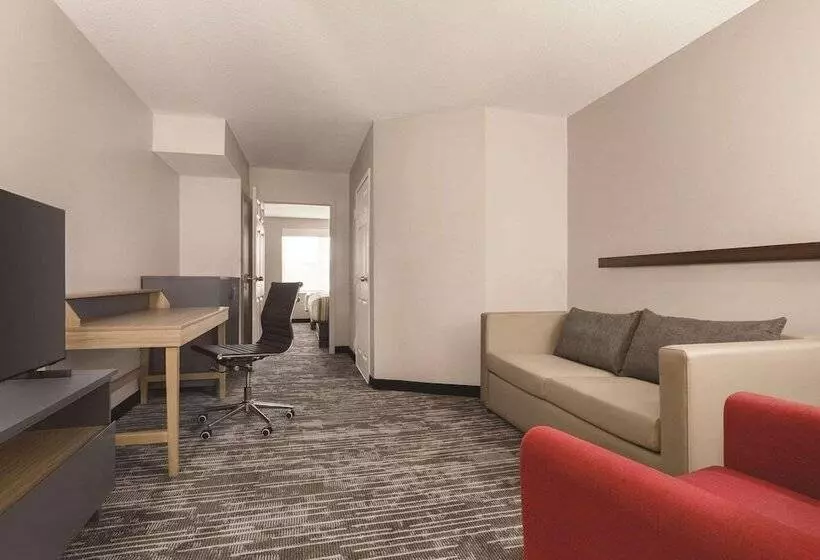 هتل Country Inn & Suites By Radisson, Panama City, Fl