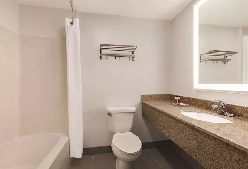 هتل Country Inn & Suites By Radisson, Panama City, Fl