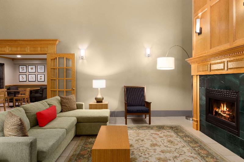 فندق Country Inn & Suites Rochester South Mayo Clinic