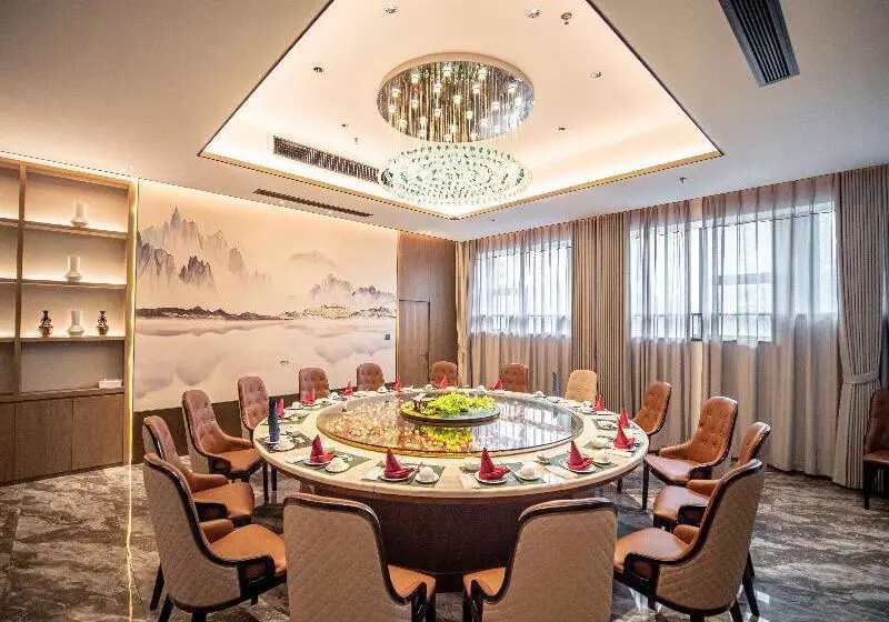 Отель Grand Chu