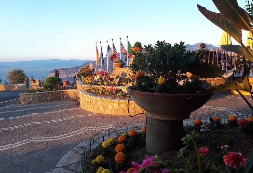 فندق La Vue D'or