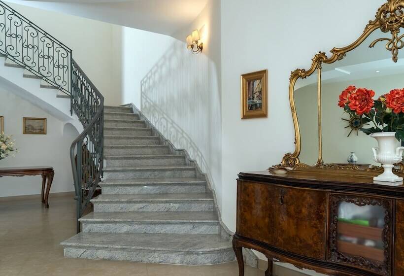 فندق La Vue D'or