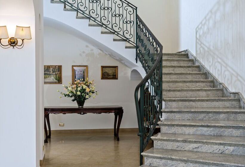 فندق La Vue D'or