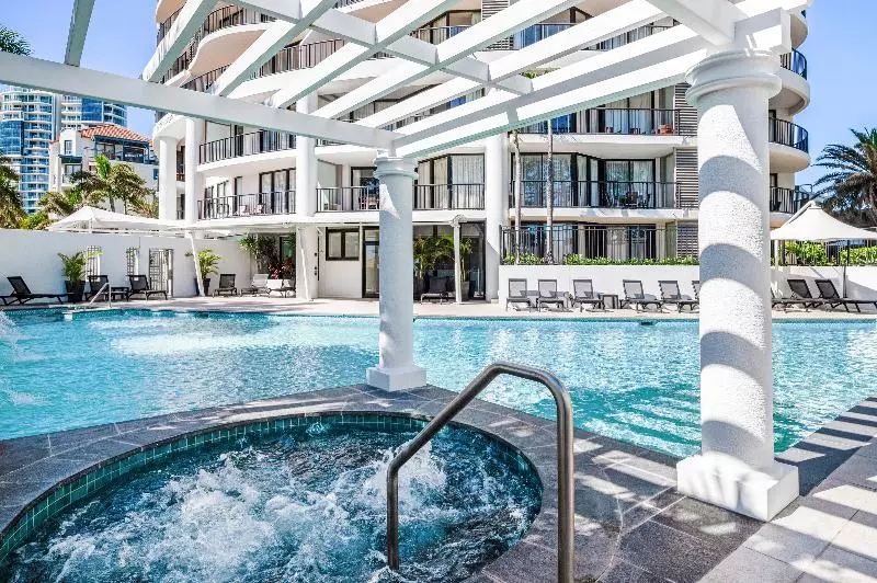 Отель Mantra Coolangatta Beach