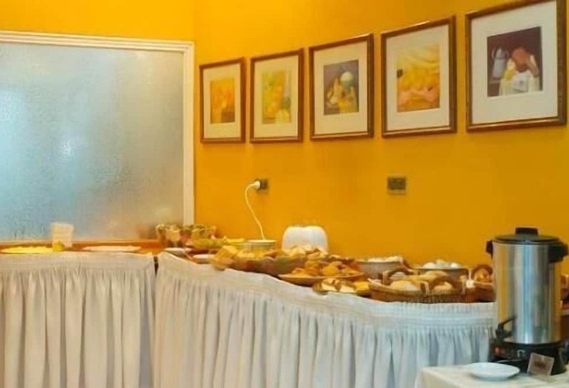 בית מלון כפרי Provincial