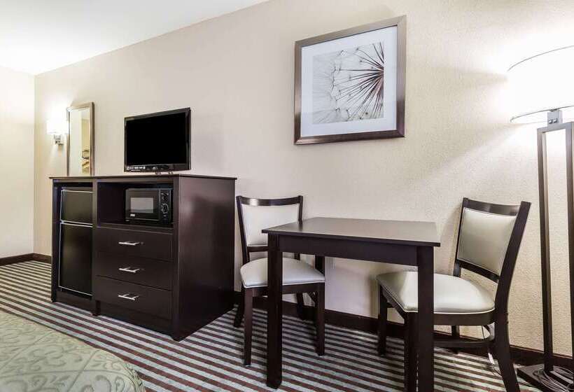 هتل Quality Inn Mount Vernon, Il