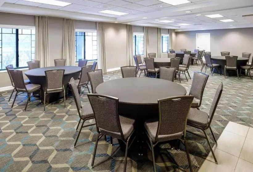 هتل Residence Inn By Marriott Chicago Oak Brook