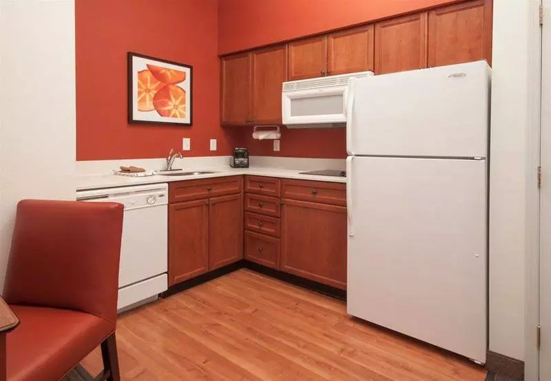 هتل Residence Inn Des Moines West At Jordan Creek Town Center