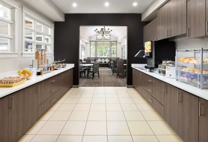 فندق Residence Inn Des Moines West At Jordan Creek Town Center