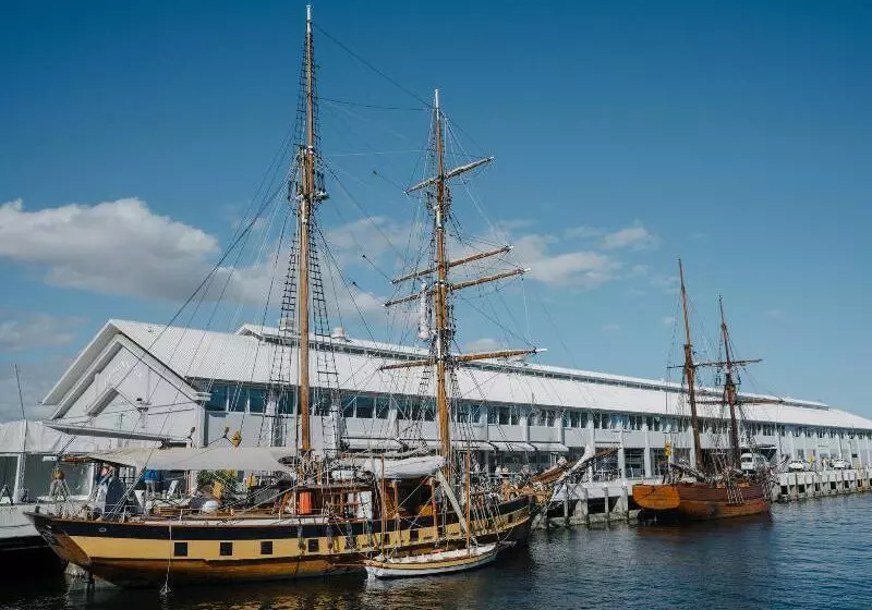 Hotel Somerset On The Pier Hobart