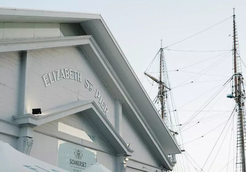 Hotel Somerset On The Pier Hobart