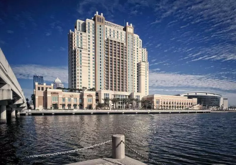 هتل Tampa Marriott Water Street