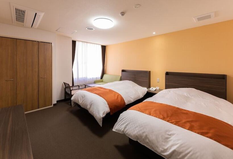 فندق Sanbe Onsen Kokumin Shukusha Sanbesou