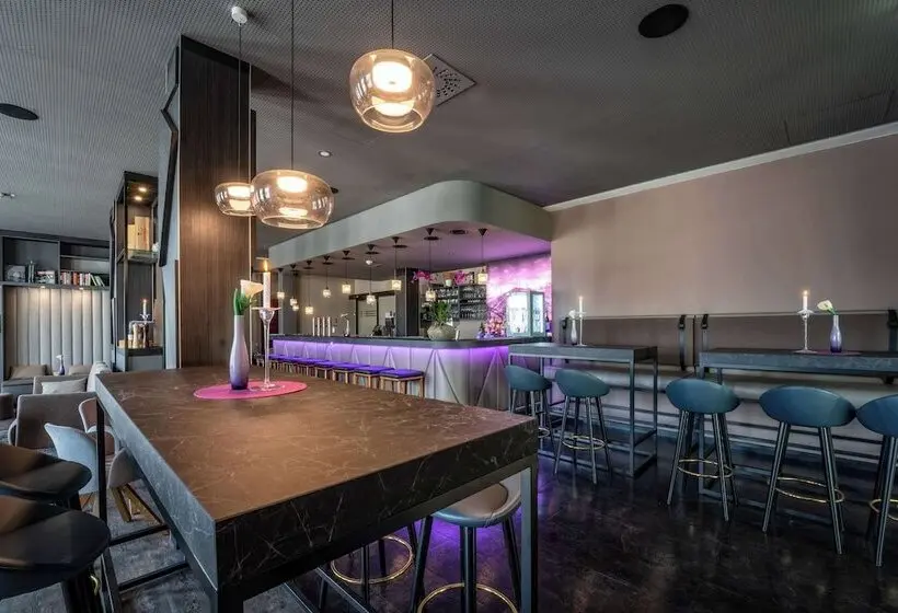 هتل PLAZA INN Salzburg Messe