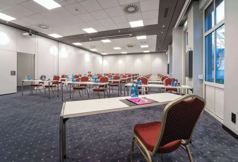 هتل PLAZA INN Salzburg Messe