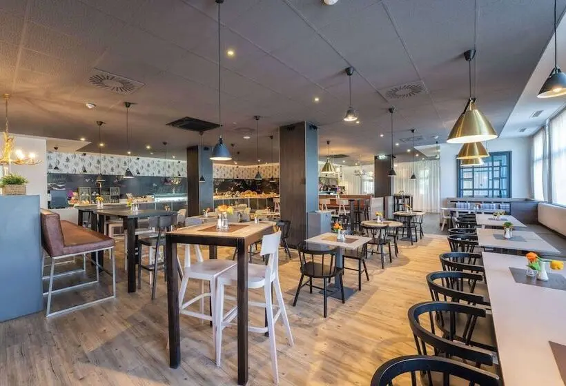 هتل PLAZA INN Salzburg Messe
