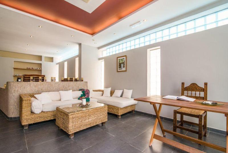 Antinea Suites Hotel & Spa