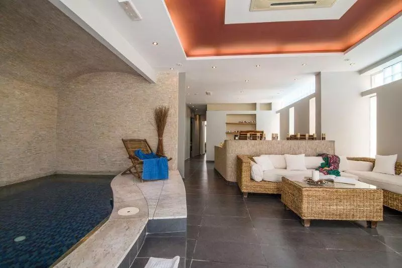 Antinea Suites Hotel & Spa