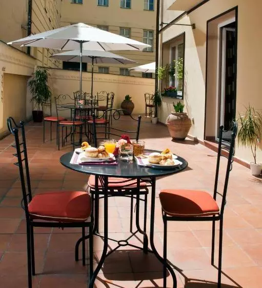 فندق Caesar Prague