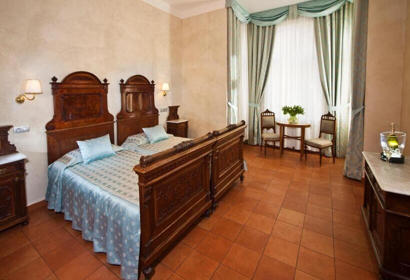 فندق Caesar Prague