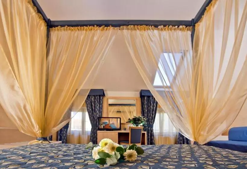 فندق Caesar Prague