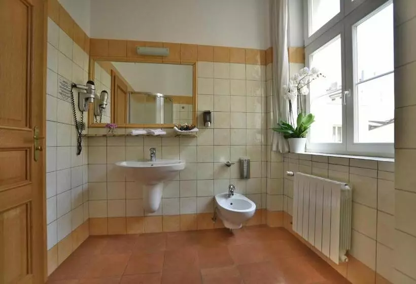 فندق Caesar Prague