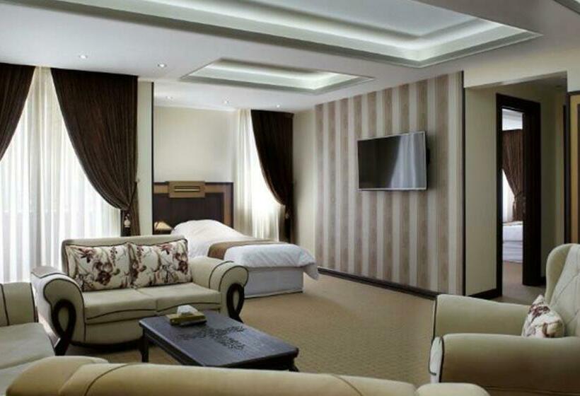 هتل Gostaresh Tabriz