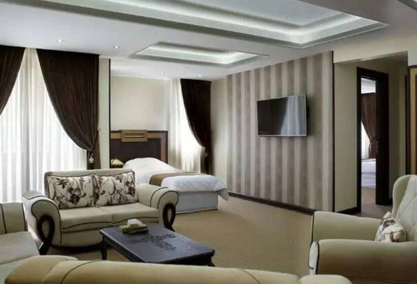 هتل Gostaresh Tabriz