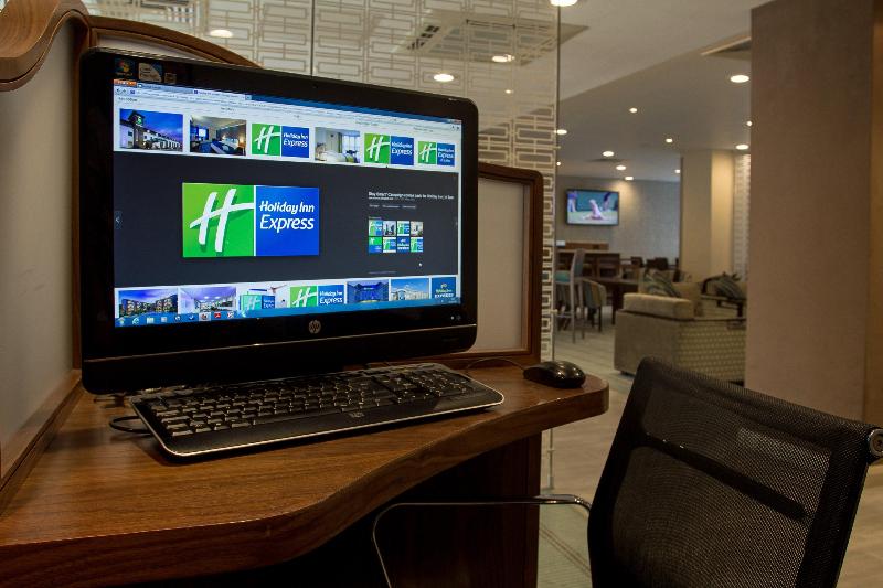 هتل Holiday Inn Express Earls Court, An Ihg