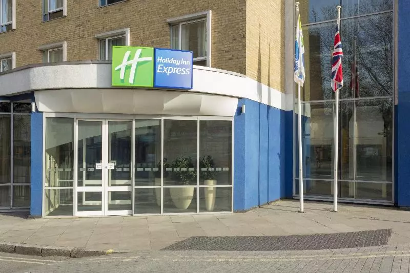 酒店 Holiday Inn Express Earls Court, An Ihg