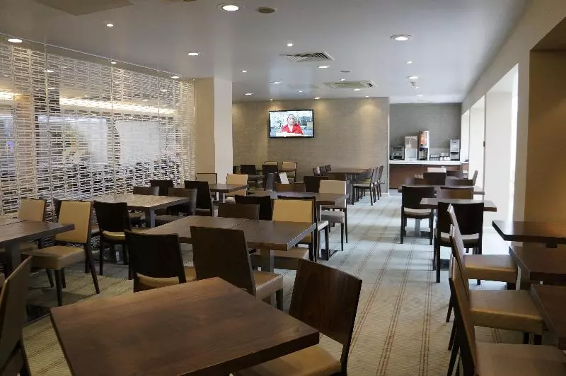 酒店 Holiday Inn Express Earls Court, An Ihg