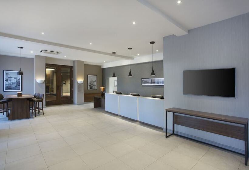 酒店 Leonardo East Midland Airport