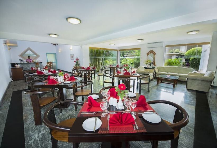 فندق Mandara Rosen Yala, Kataragama