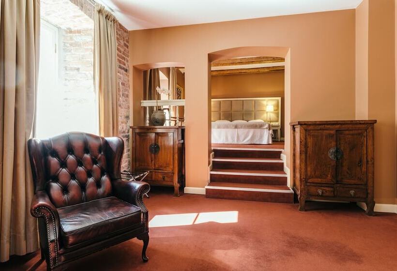 هتل Merchants House