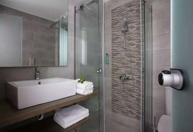 Paradise Hotel Corfu