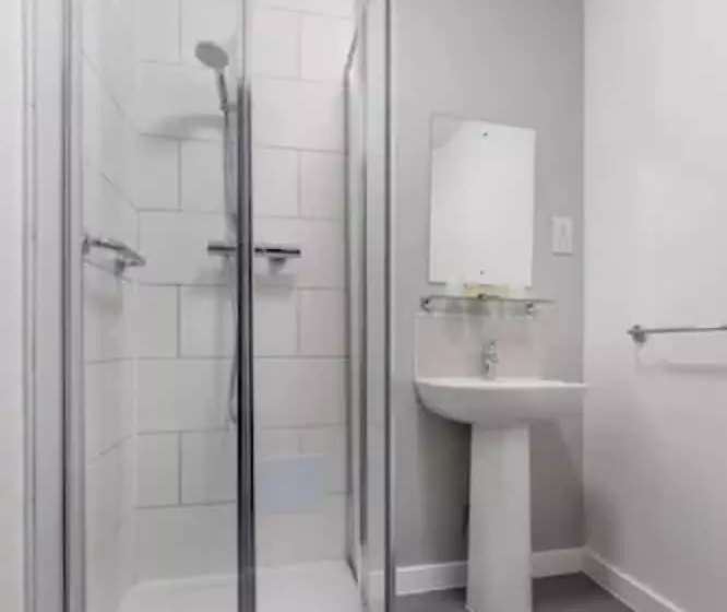 בית מלון כפרי The Golden Lion