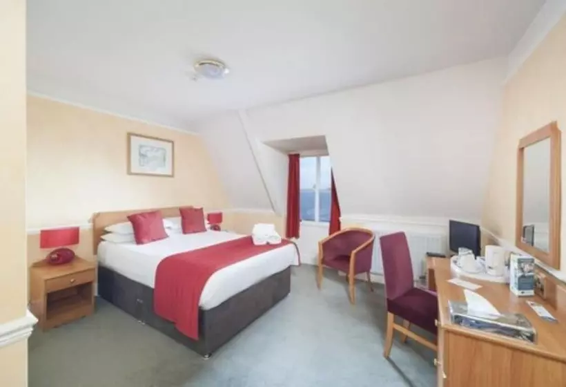 בית מלון כפרי The Golden Lion