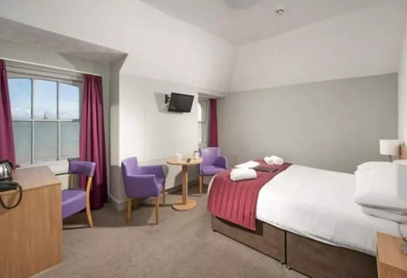 בית מלון כפרי The Golden Lion