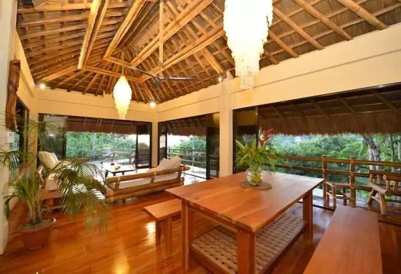 ホテル Diniview Villas