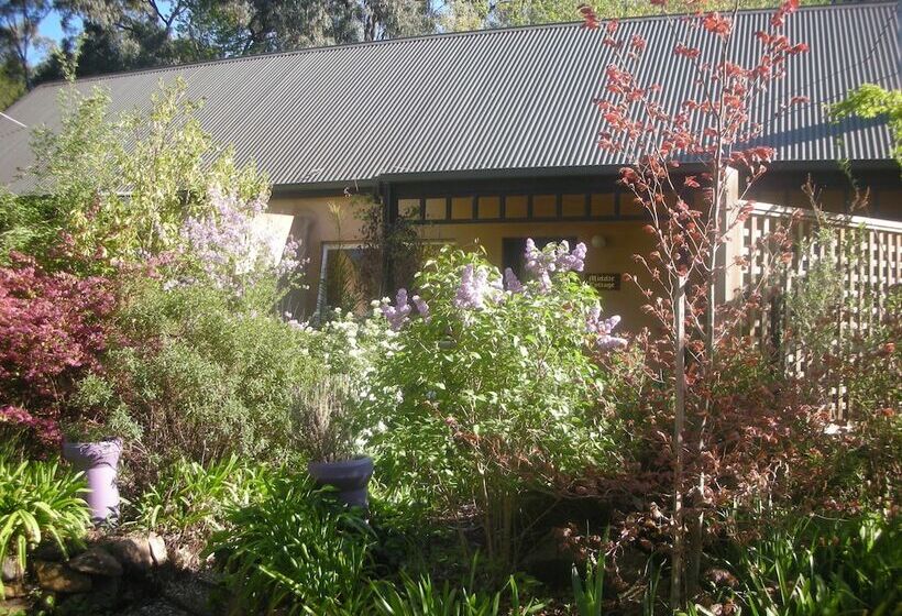 בית מלון כפרי Merrimeet Cottages