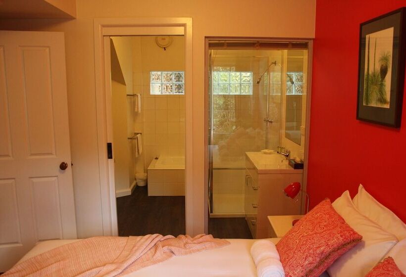 בית מלון כפרי Merrimeet Cottages