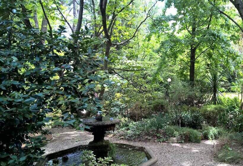 בית מלון כפרי Merrimeet Cottages