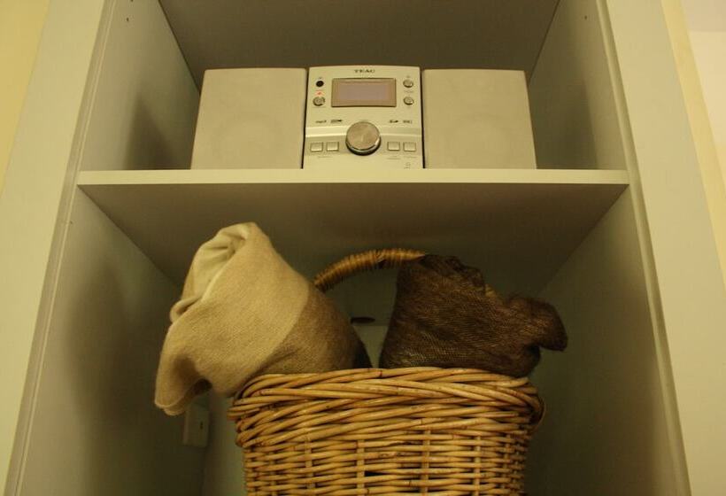 בית מלון כפרי Merrimeet Cottages